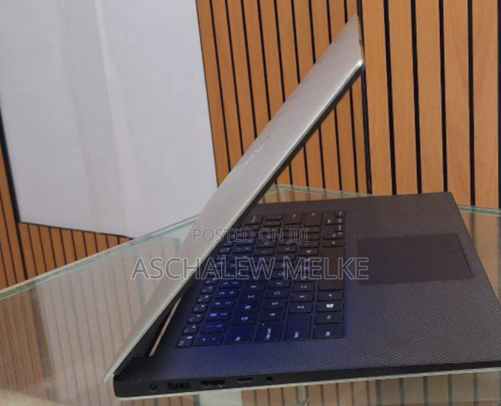 New Laptop Dell XPS 15 32GB Intel Core I9 SSD 512GB