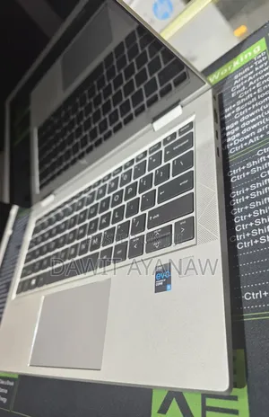 New Laptop HP EliteBook 830 G8 16GB Intel Core I5 SSD 512GB