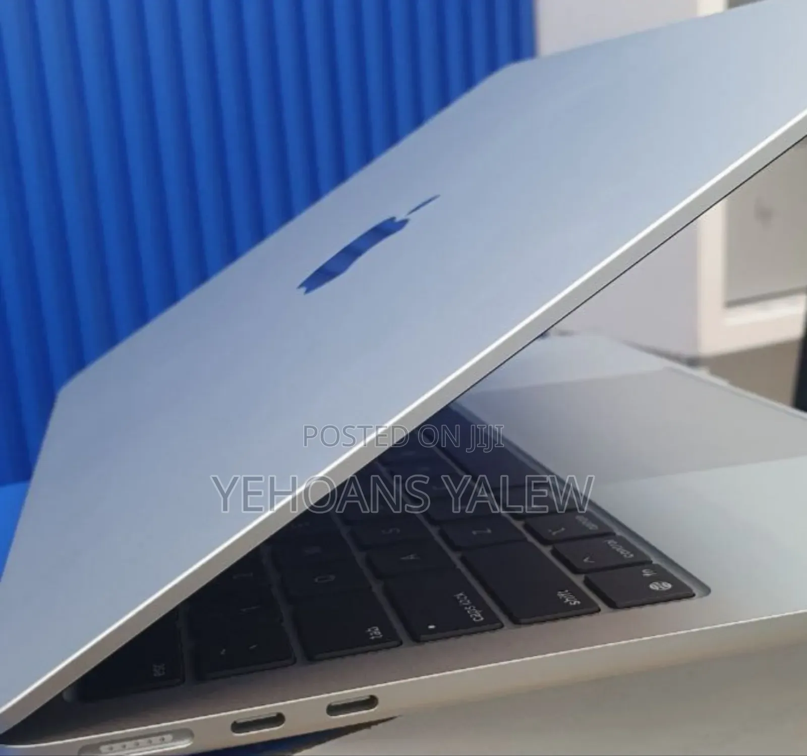 New Laptop Apple MacBook Air 2025 M4 15-Inch 16GB Apple M4 SSD 256GB