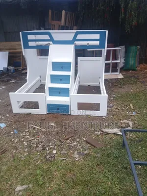 Photo - አልጋ ለ3 ሰው የሚሆን እንዲሁም ለልጆች የሚጠቀሙት ይምጡ እና ይዘዙን