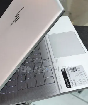 New Laptop HP Envy X360 8GB Intel Core I5 SSD 512GB