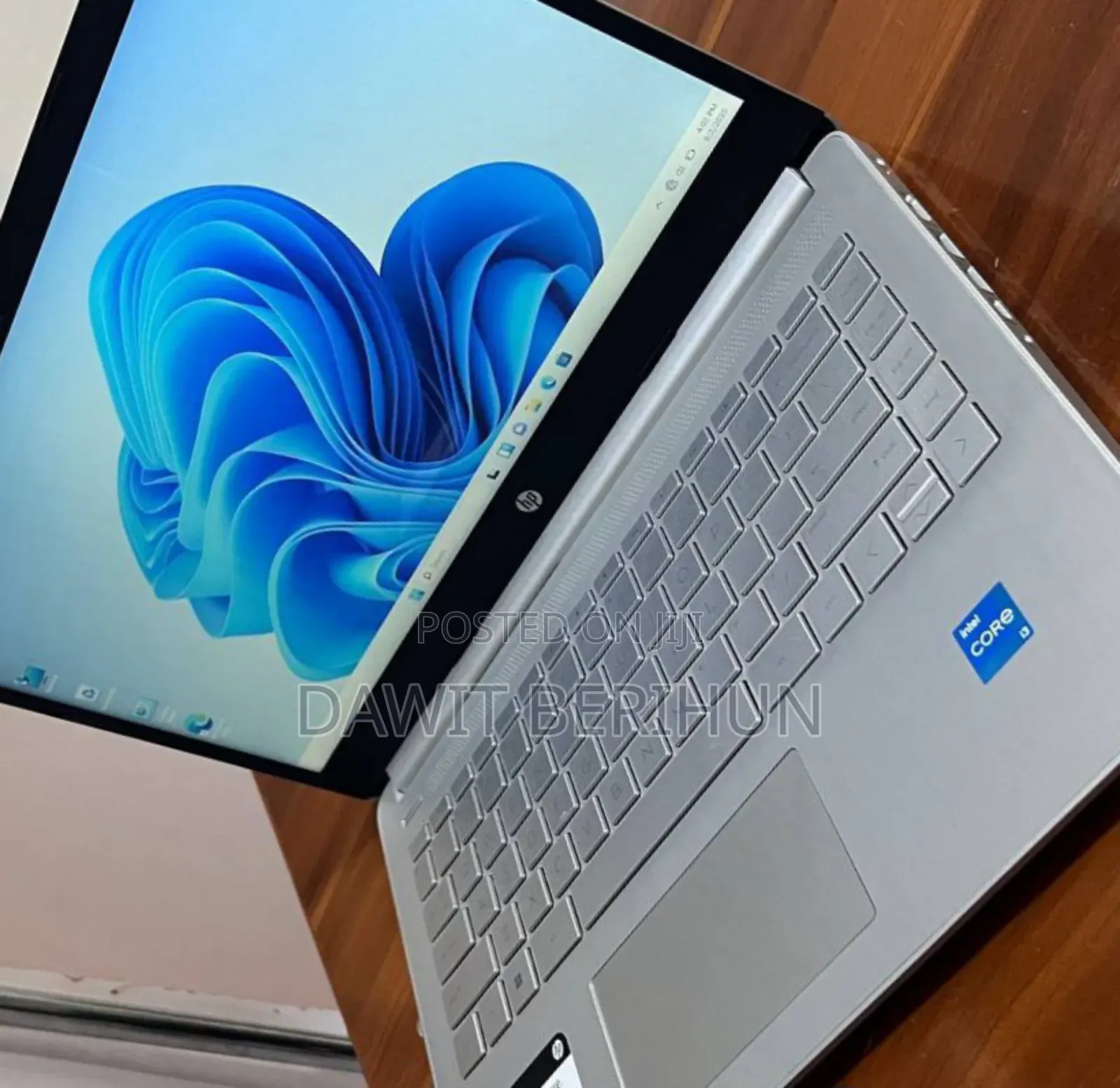 New Laptop HP 8GB Intel Core I3 SSD 256GB