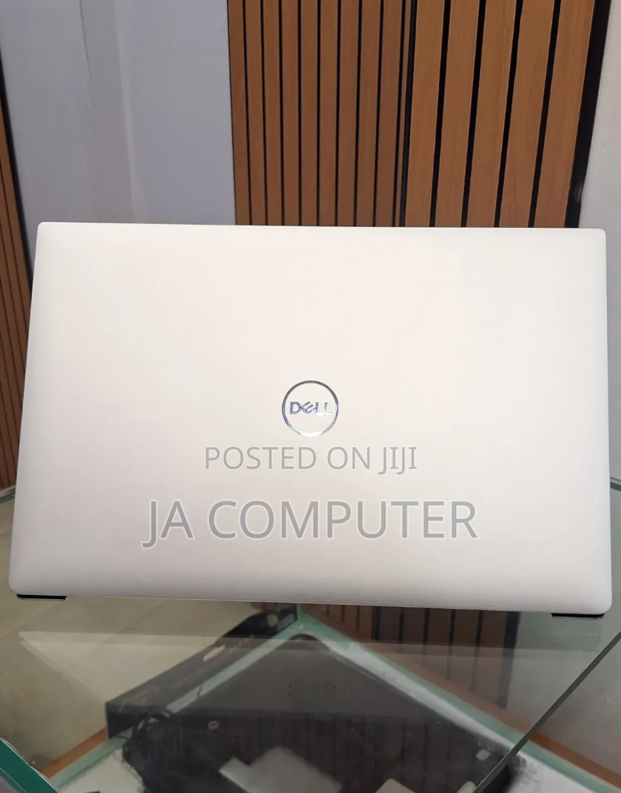 New Laptop Dell XPS 15 32GB Intel Core I9 SSD 2T