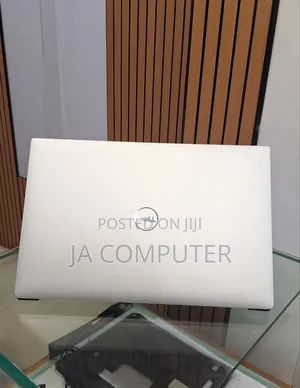 New Laptop Dell XPS 15 32GB Intel Core I9 SSD 2T