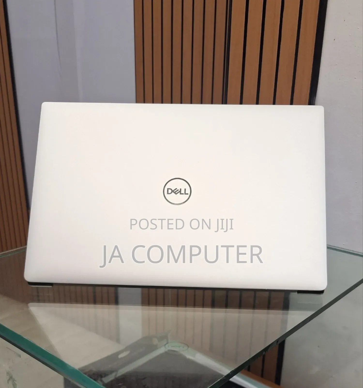New Laptop Dell XPS 15 32GB Intel Core I9 SSD 2T