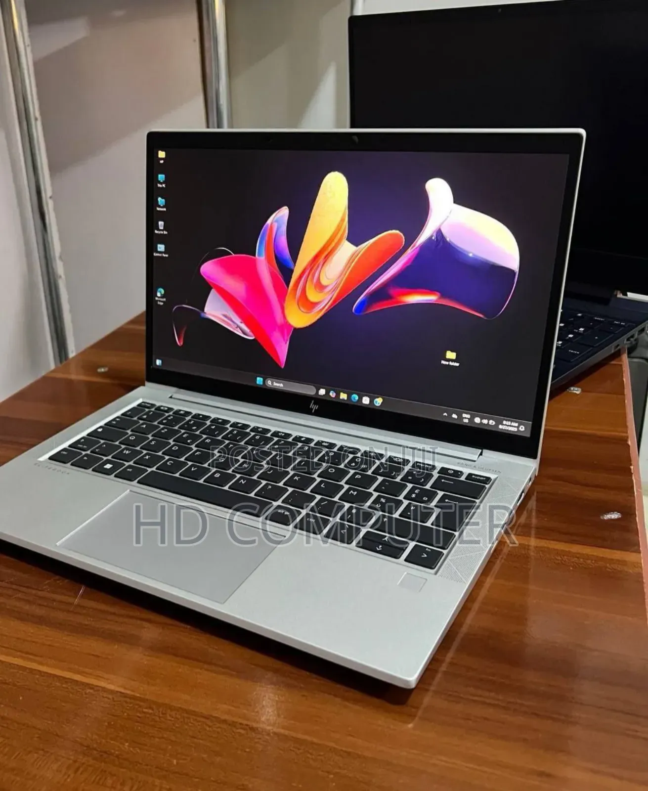 New Laptop HP EliteBook 830 G8 16GB Intel Core I7 SSD 512GB