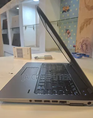 New Laptop HP EliteBook 840 G1 4GB Intel Core I5 HDD 500GB