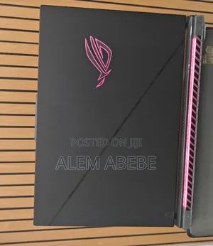 New Laptop Asus ROG Strix SCAR 15 32GB Intel Core I9 SSD 2T