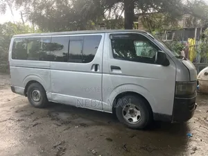 Toyota HiAce 2007 Silver