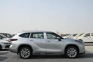 New Toyota Highlander Hybrid 2023 Silver