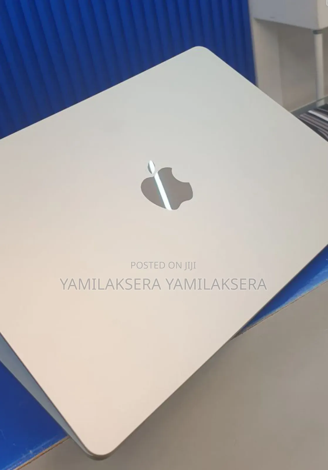 New Apple MacBook Air 2025 M4 13-Inch 16GB Apple M4 Pro SSD 256GB