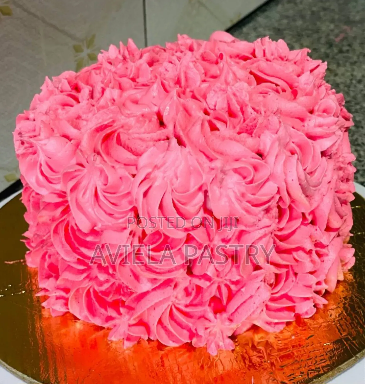 Custom Cake/Birthday /Baby Shower/Graduation Cake