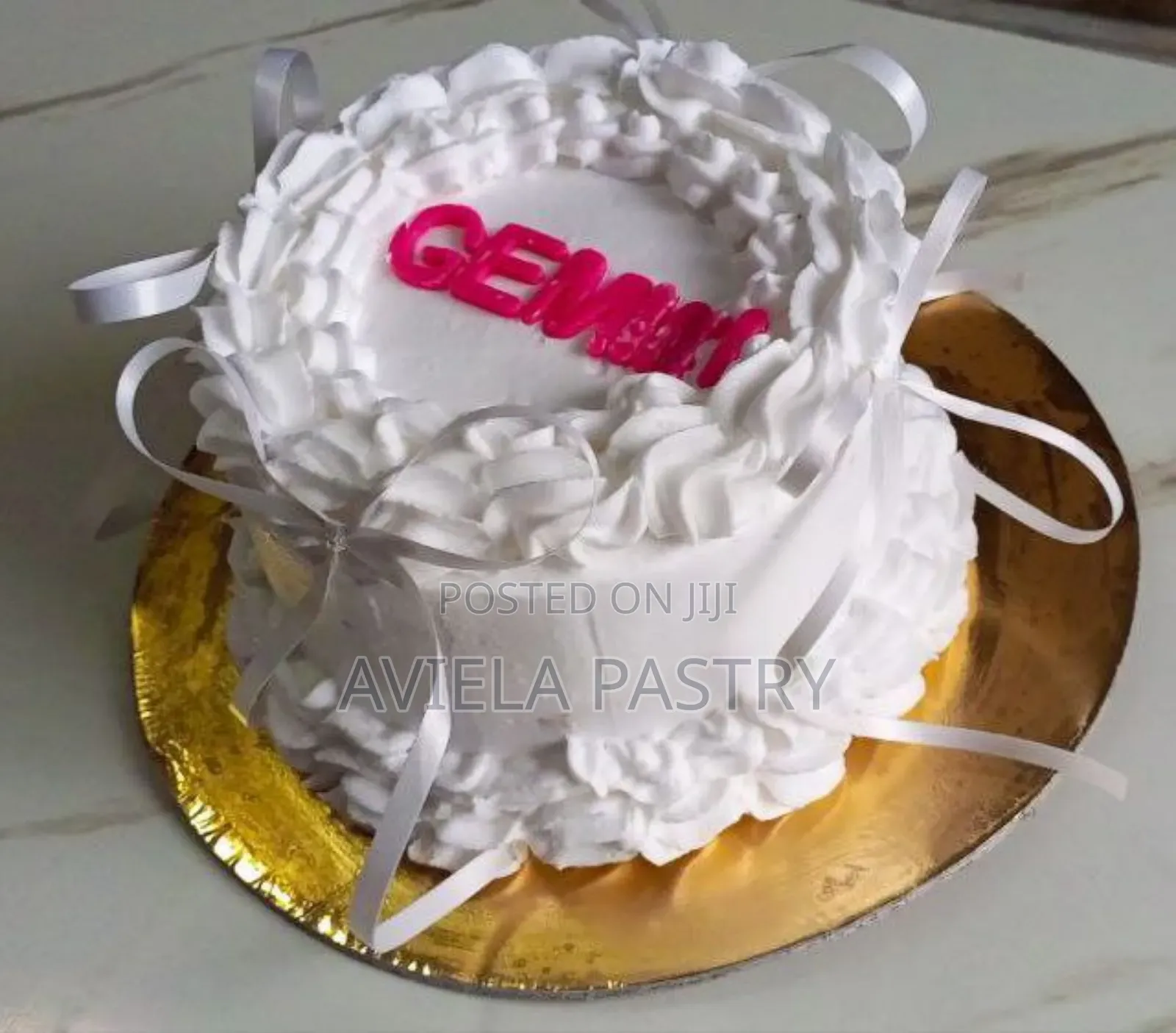 Custom Cake/Birthday /Baby Shower/Graduation Cake