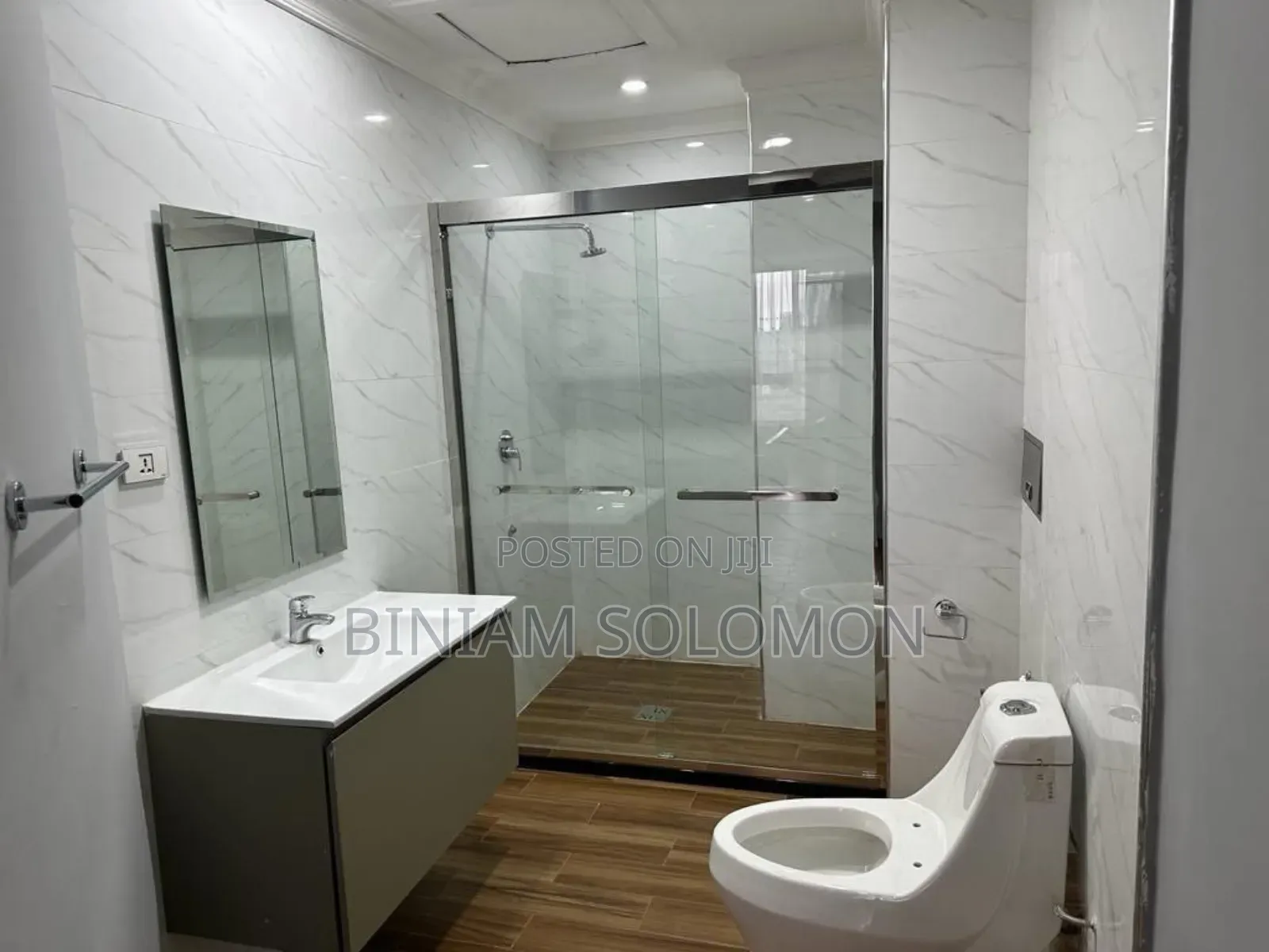 Furnished 3bdrm Duplex in Bole for sale