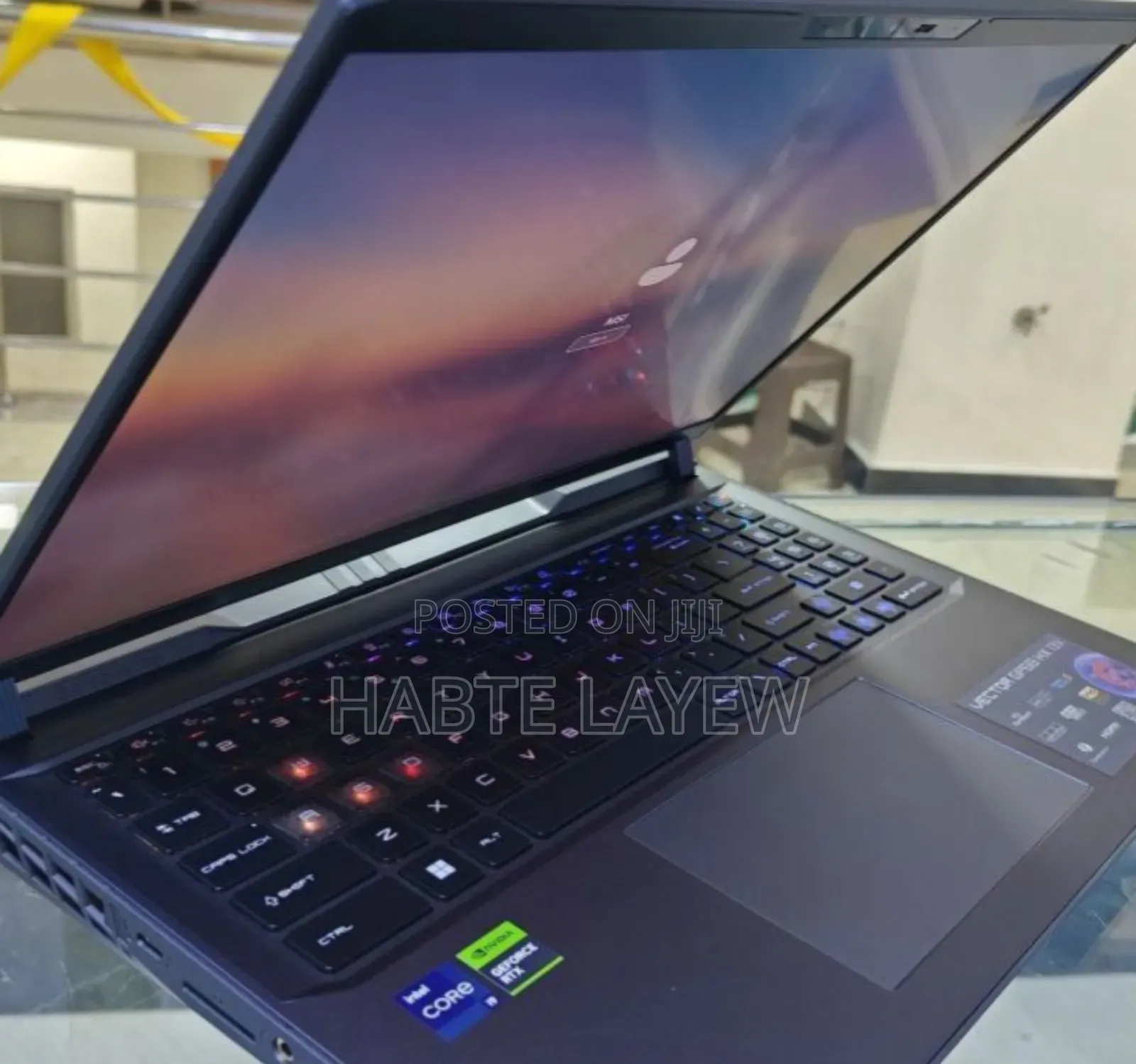 New Laptop MSI Vector GP68 HX 13V 16GB Intel Core I9 SSD 1T