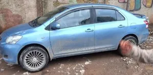 Toyota Yaris 2011 Blue