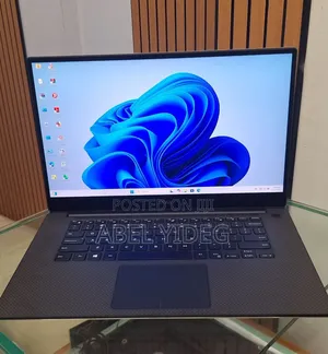 Photo - New Laptop Dell XPS 15 32GB Intel Core I9 SSD 2T