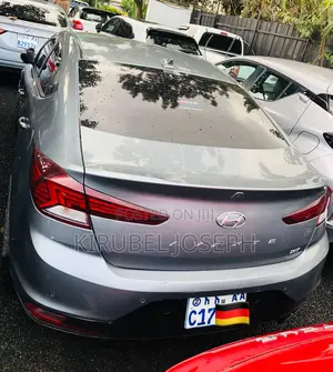 Hyundai Avante 2020 Silver