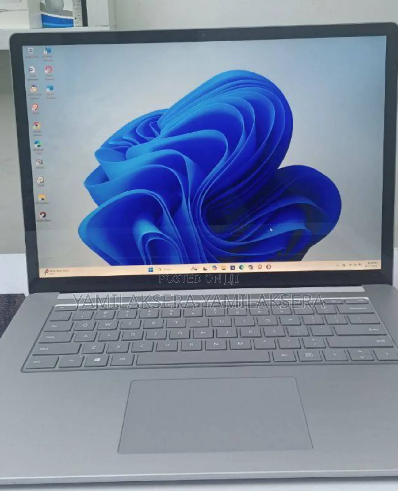 New Laptop Microsoft Surface Laptop 4 8GB AMD Ryzen 7 SSD 256GB
