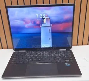 Photo - New Laptop HP Spectre 16GB Intel Core I5 SSD 1T