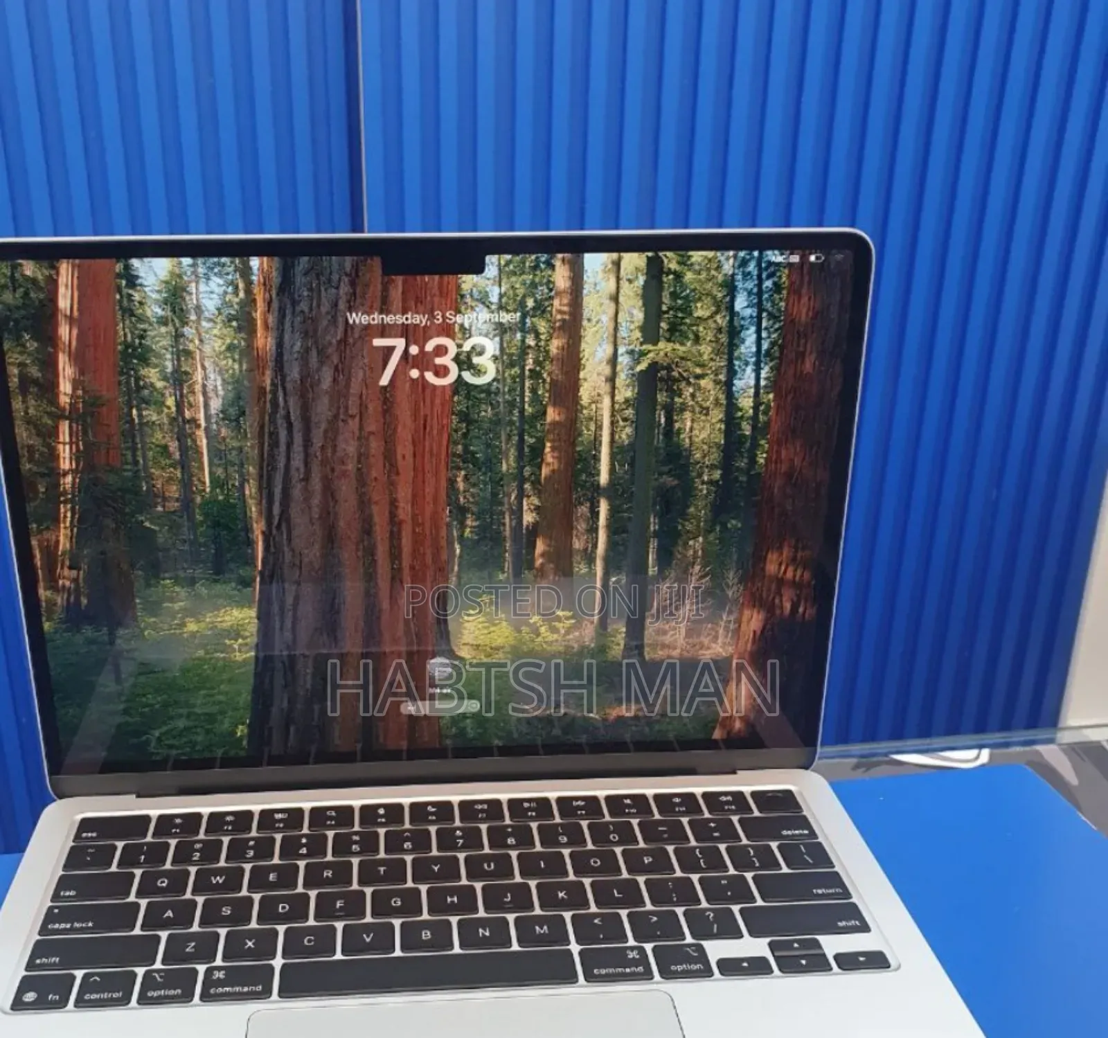 New Laptop Apple MacBook Air 2025 M4 13-Inch 16GB Apple M4 SSD 256GB