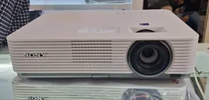 Photo - New Arrival 
Sony VPL-Dx221 Proj