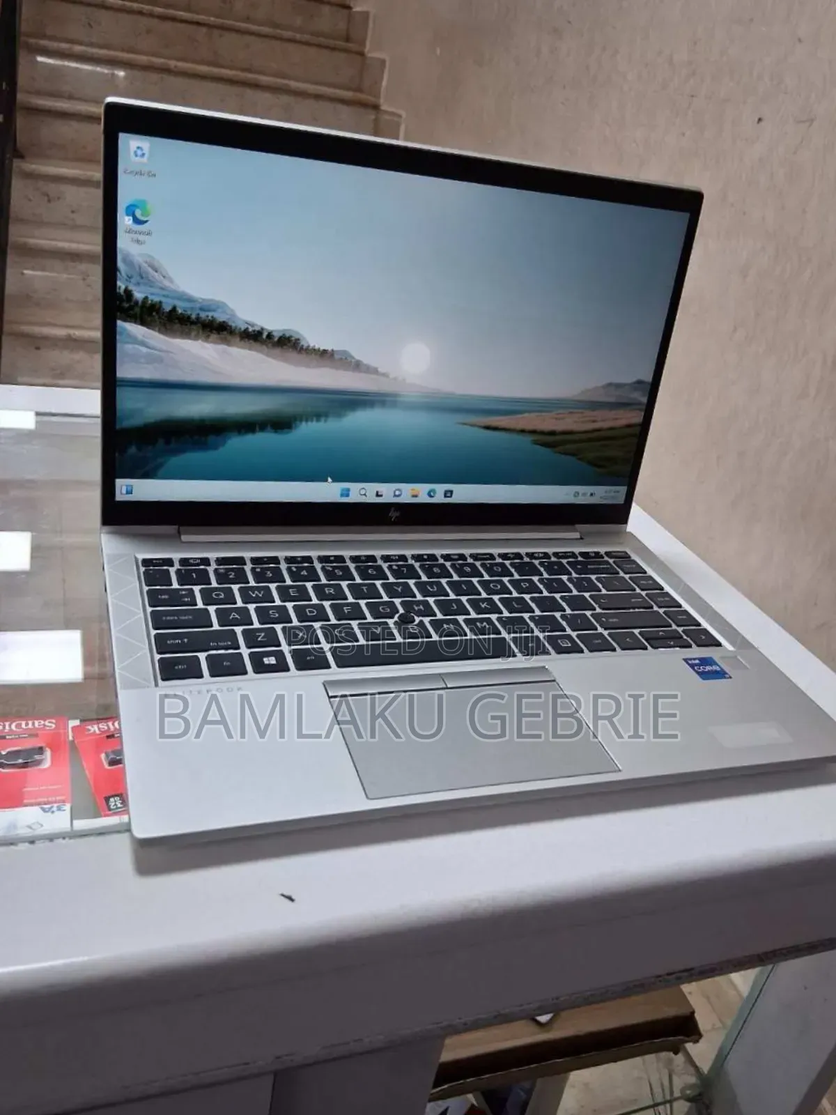 New Laptop HP EliteBook 840 G8 16GB Intel Core I7 SSD 1T