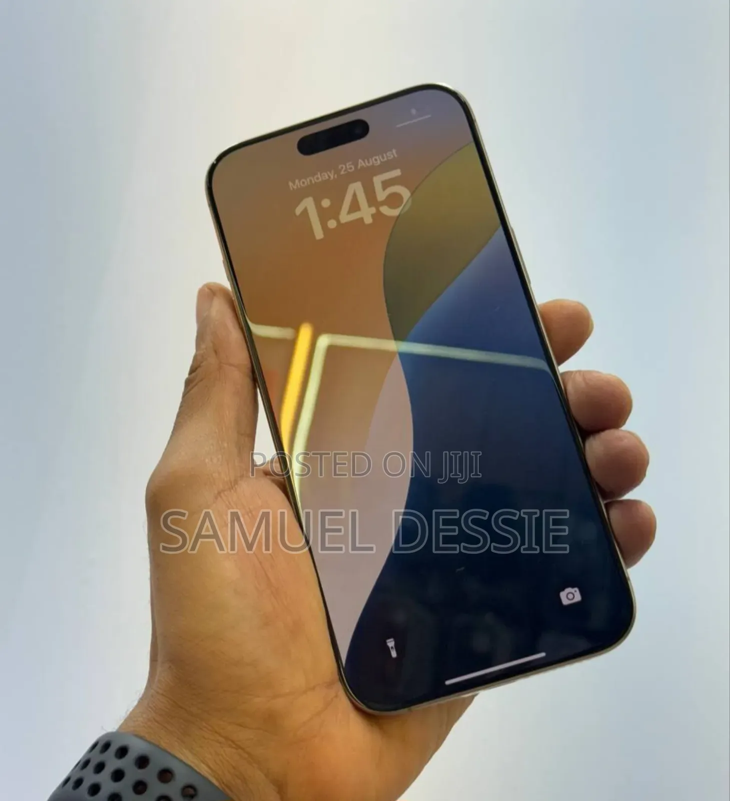 New Apple iPhone 16 Pro 128 GB Gold