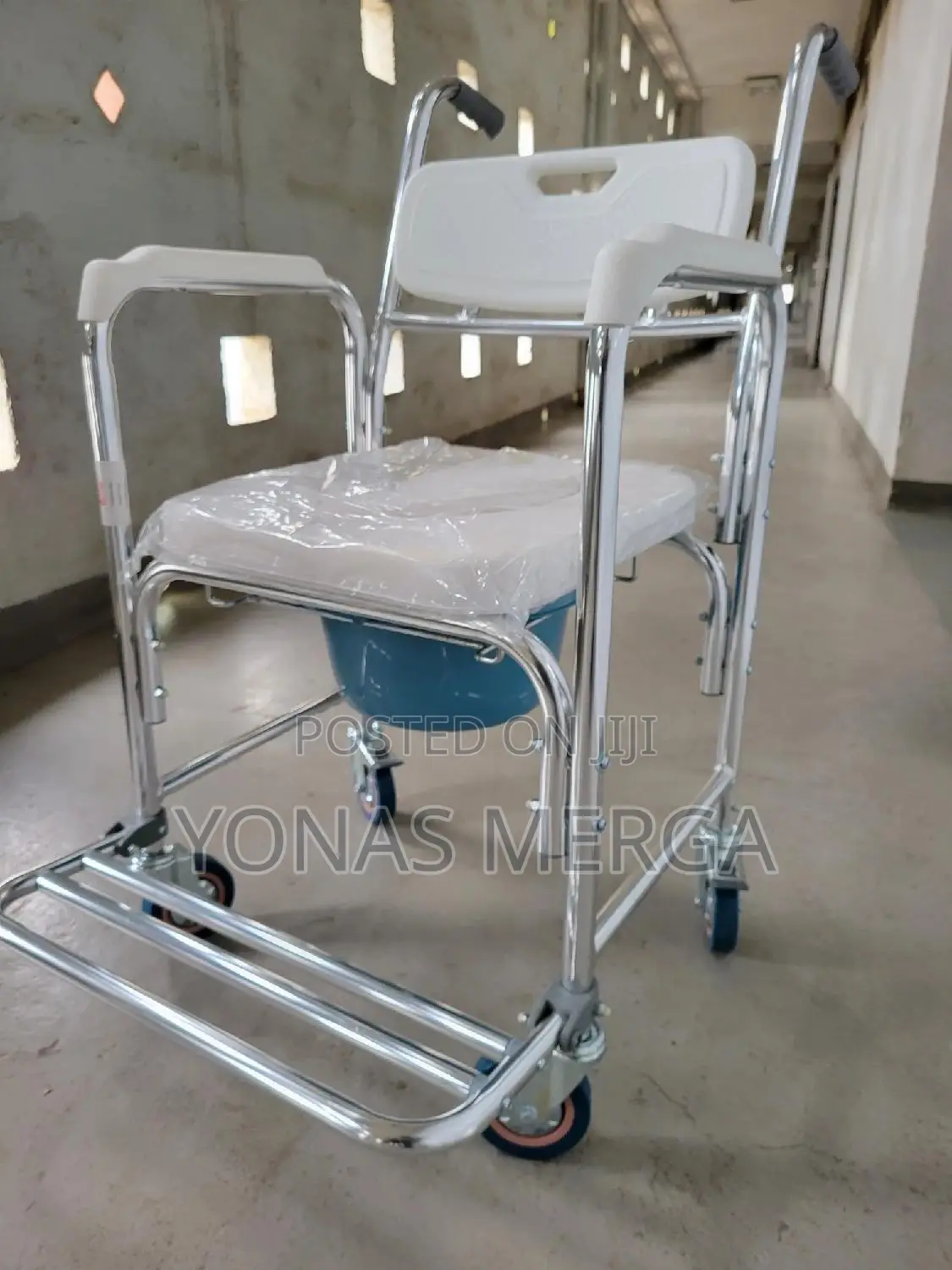 Toilet Chair鵼፹waterproof Mobile Over Toilet Chair耍πlockable Wheelchair