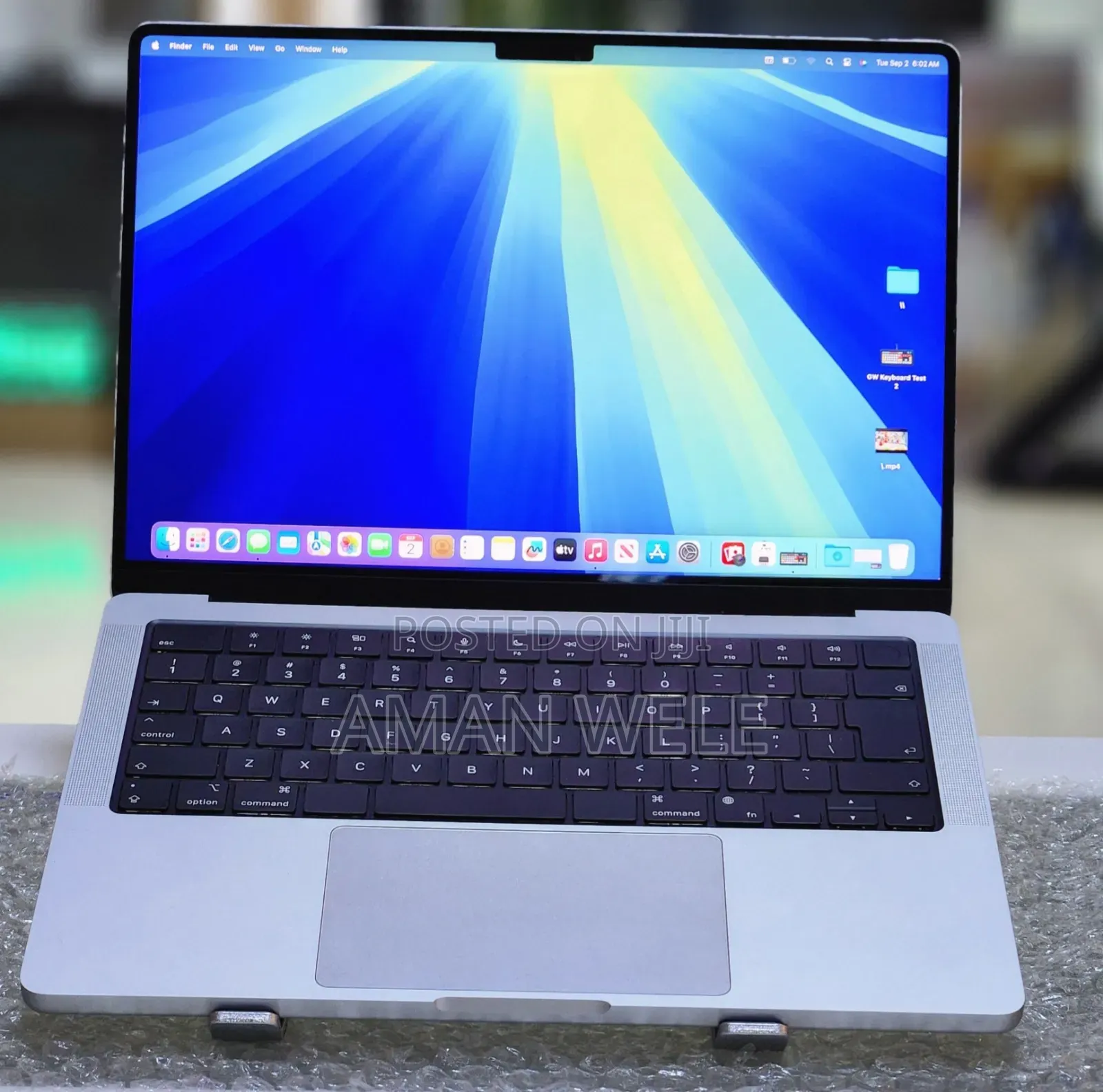 New Laptop Apple MacBook Pro M1 16GB Intel Core I5 SSD 512GB