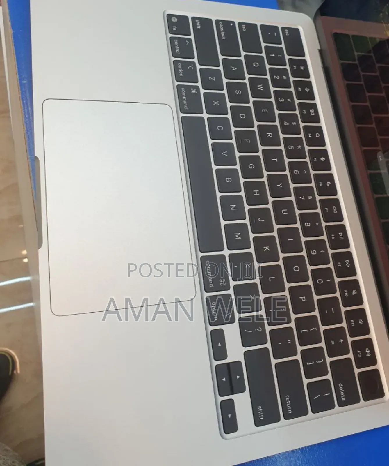 New Laptop Apple MacBook Pro M1 16GB Intel Core I5 SSD 512GB