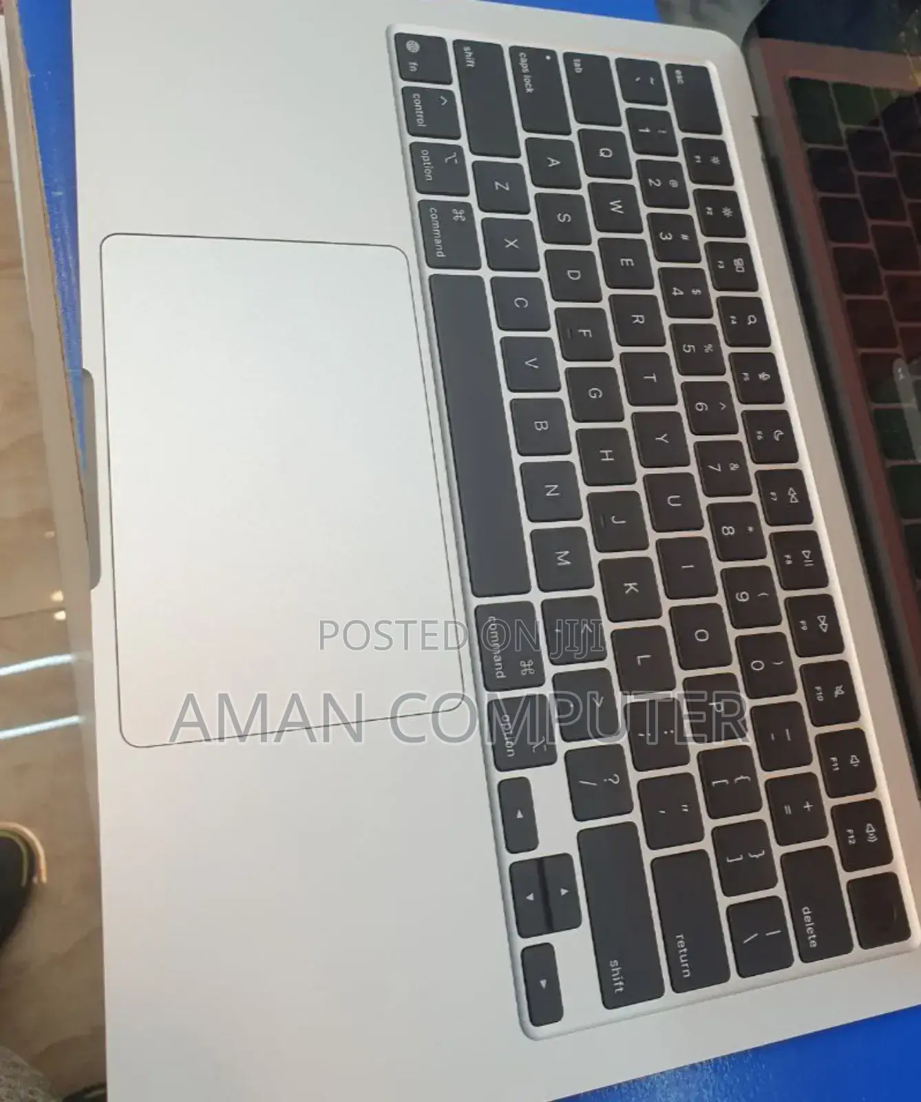 New Laptop Apple MacBook Pro M1 16GB Intel Core I5 SSD 512GB