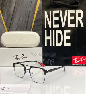 Photo - Ray Ban Bold Square Ferrari
Blue Light Filter