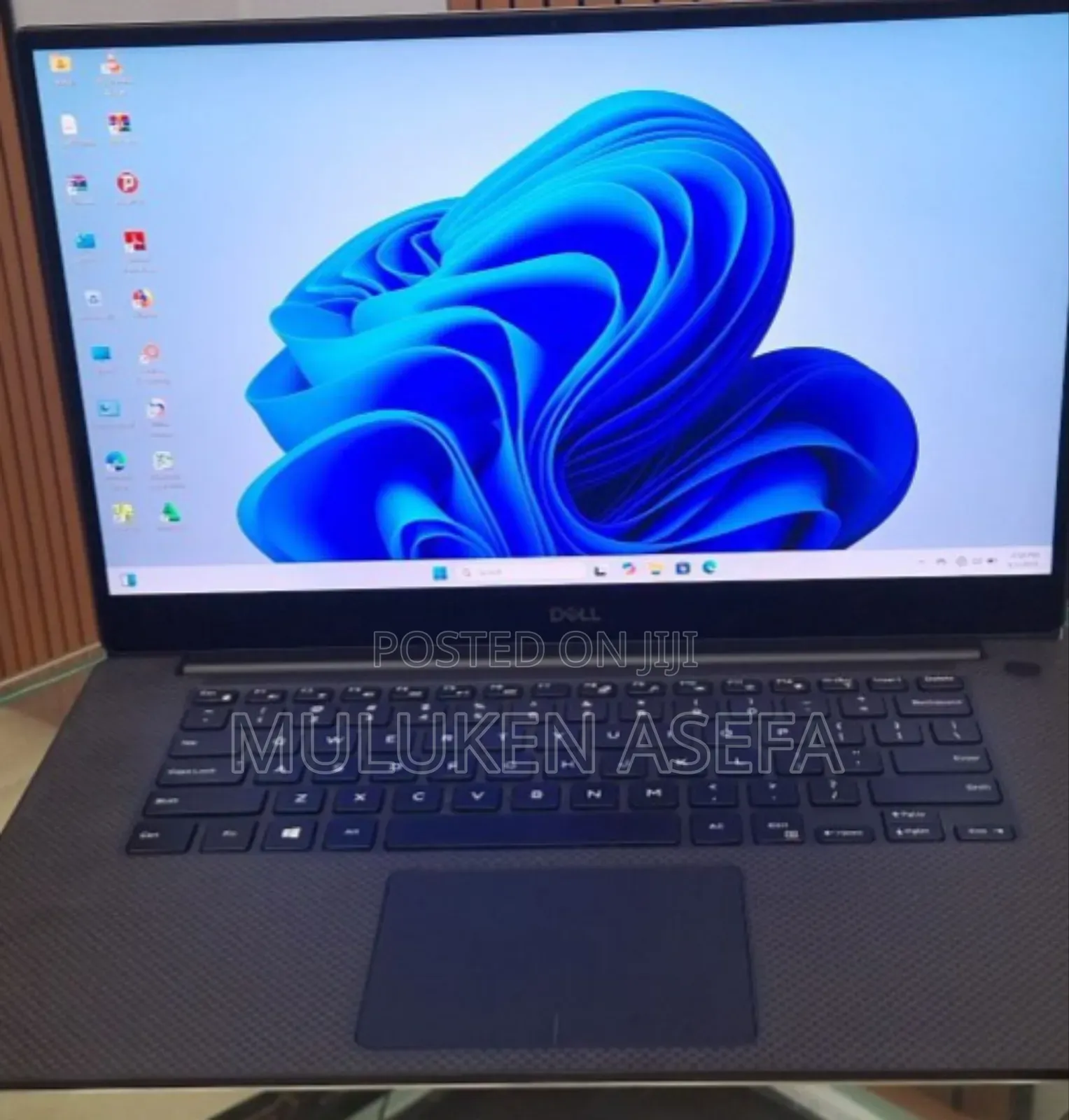 New Laptop Dell XPS 15 32GB Intel Core I9 SSD 2T