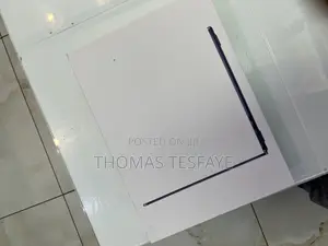 Photo - New Laptop Apple MacBook Air 2025 M4 13-Inch 16GB Apple M4 SSD 512GB