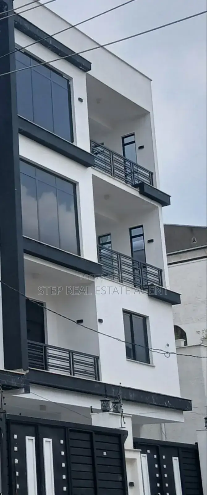 8bdrm House in Bole for rent