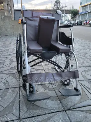 Photo - Commode Chair吟፬pot Wheelchair疣፭multi-Purpose Wheelchair淵§Wheelchair