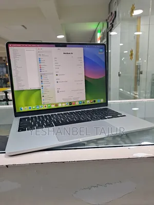 Photo - New Laptop Apple MacBook Air 2024 M3 13-Inch 16GB Apple M3 SSD 512GB