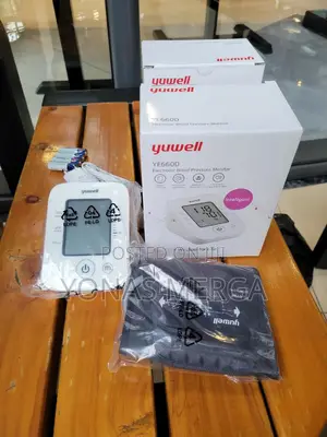 Photo - Blood Pressure Monitor八፷automatic Bpm褁ؤusb Cable and Batteries Are In