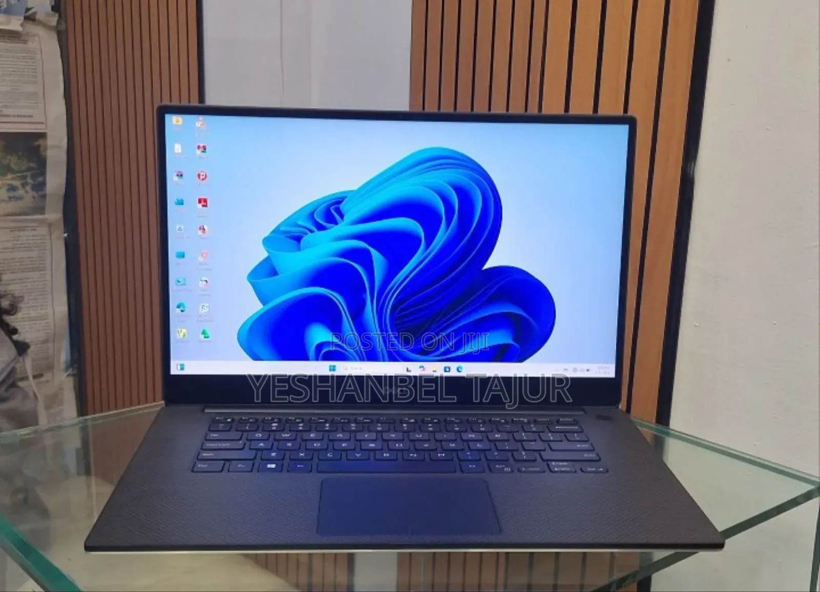 New Laptop Dell XPS 15 32GB Intel Core I9 SSD 2T