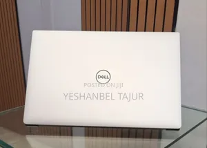 New Laptop Dell XPS 15 32GB Intel Core I9 SSD 2T