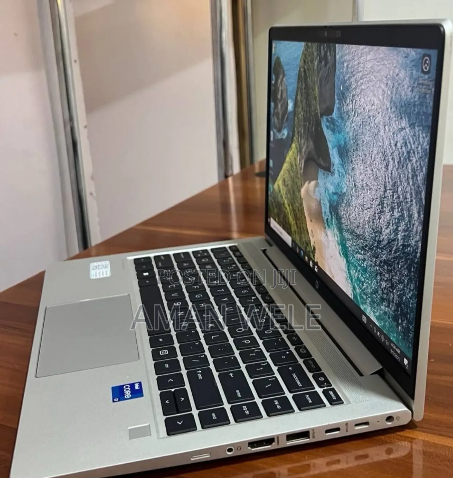 New Laptop HP ProBook 430 16GB Intel Core Ultra 7 SSD 512GB