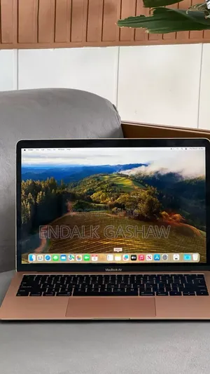 New Laptop Apple MacBook Air 2019 8GB Intel Core I5 SSD 256GB