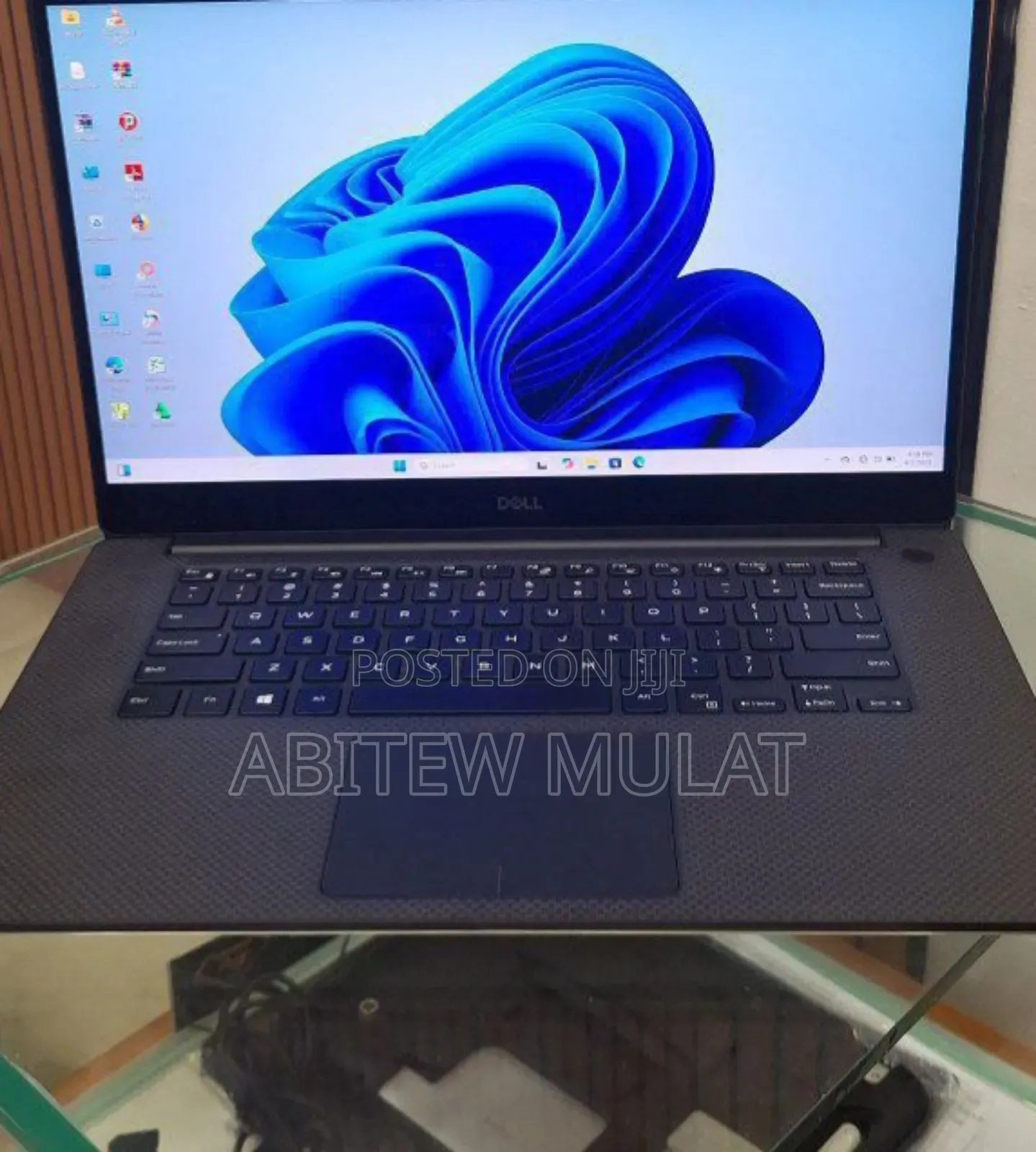 New Laptop Dell XPS 15 32GB Intel Core I9 SSD 2T