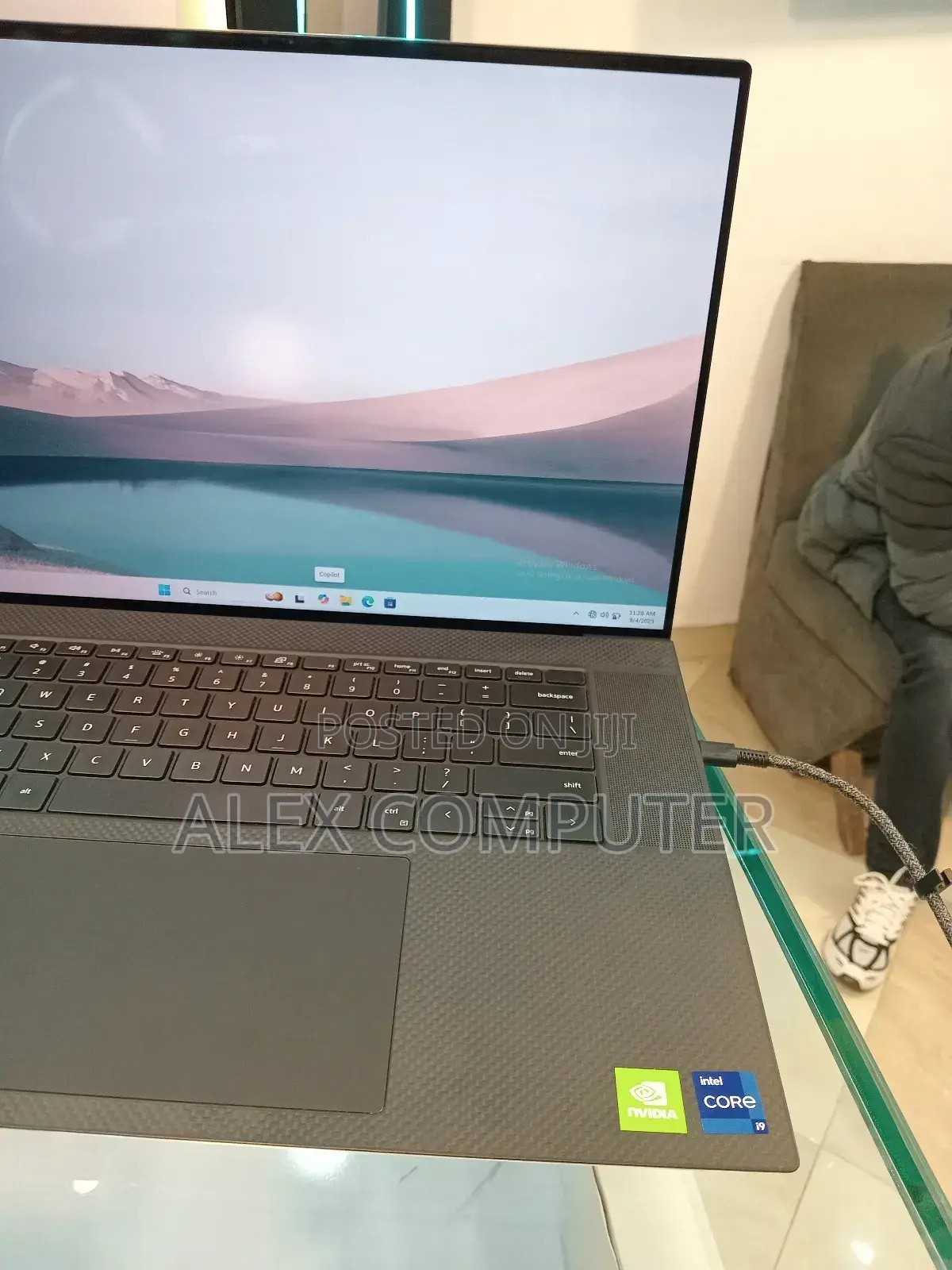 New Laptop Dell Latitude 9430 64GB Intel Core I9 SSD 4T