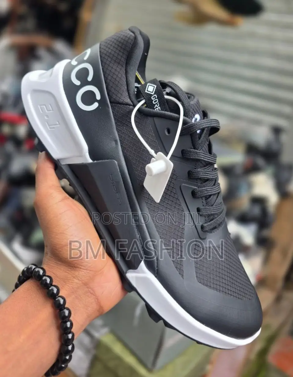 Waterproof Sneakers for Men Black