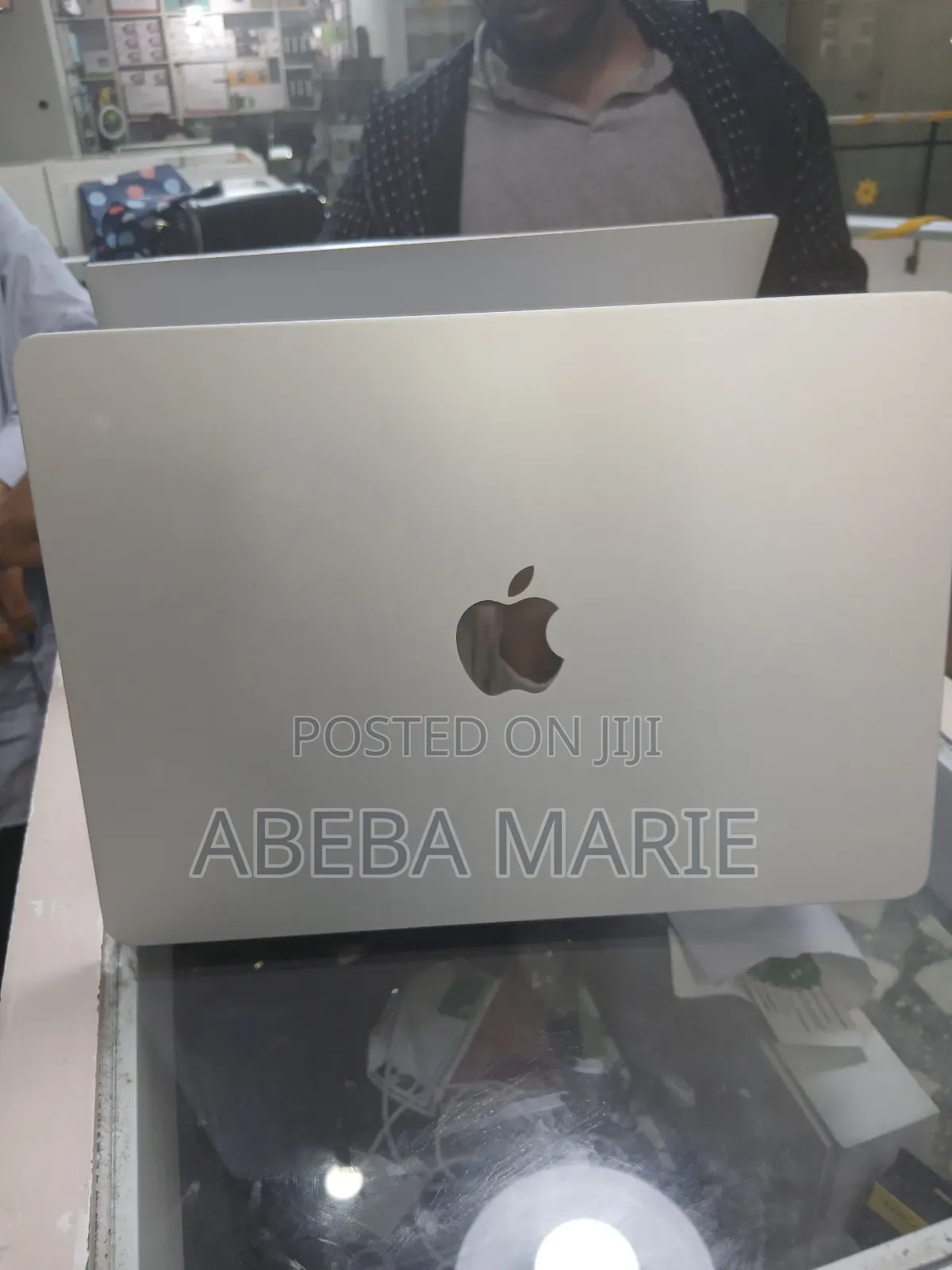 New Laptop Apple MacBook Air 2024 M3 13-Inch 16GB Apple M3 SSD 512GB