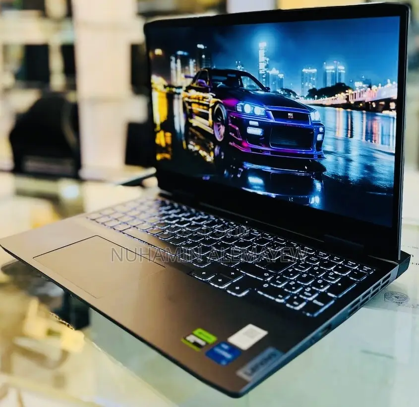 New Laptop Lenovo LOQ 15ARP9 16GB Intel Core I5 SSD 512GB