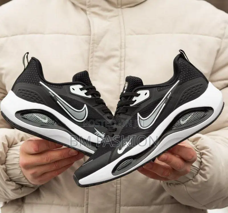 Nike Sneakers for Sport | Pedestrian | Comfortable Shoes