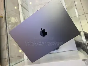 Photo - New Laptop Apple MacBook Pro 2020 M1 16GB Apple M1 Pro SSD 512GB